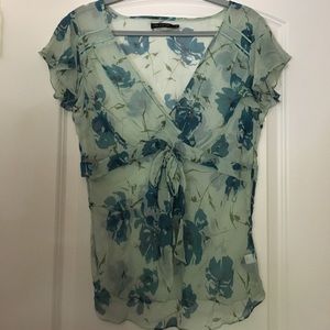 Very flattering sheer blouse